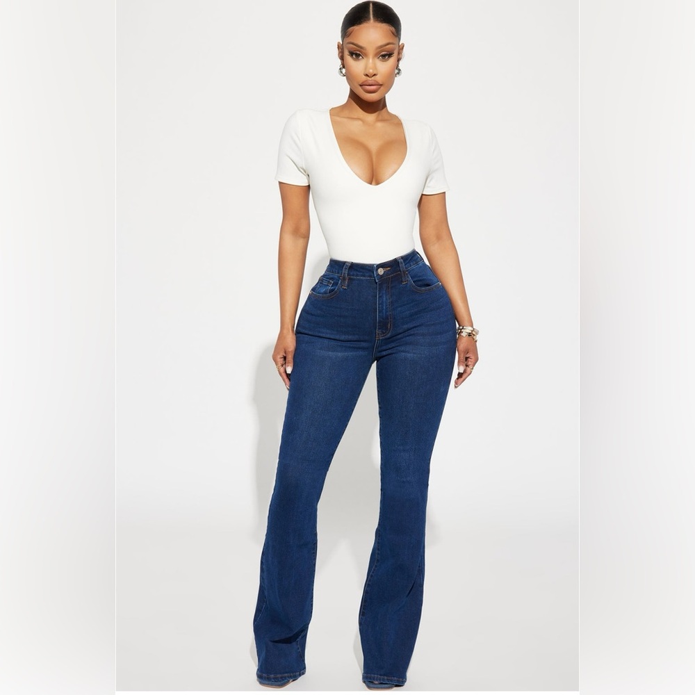 FashionNova Tall Affair of the Flare Stretch Jeans - Darkwash size 15 NWOT
